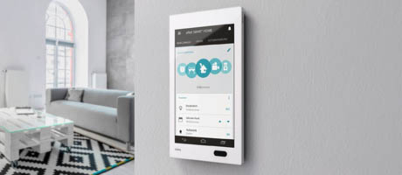 Bedienzentrale Gira G1 bei BIS Elektro GmbH in Marktbreit